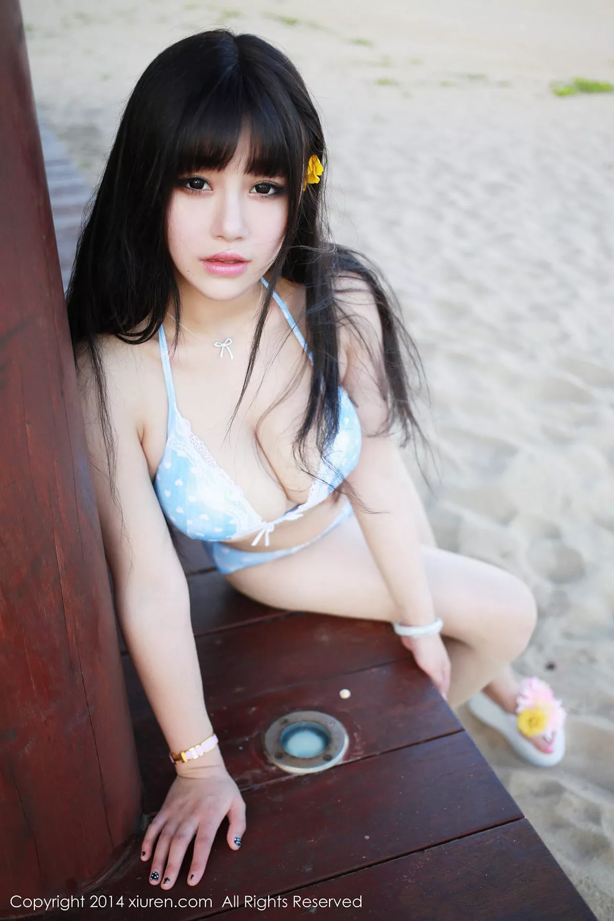秀人集.com_[XiuRen秀人网]No.140_美模barbie可儿沙滩边性感比基尼秀傲人豪乳诱惑写真58P