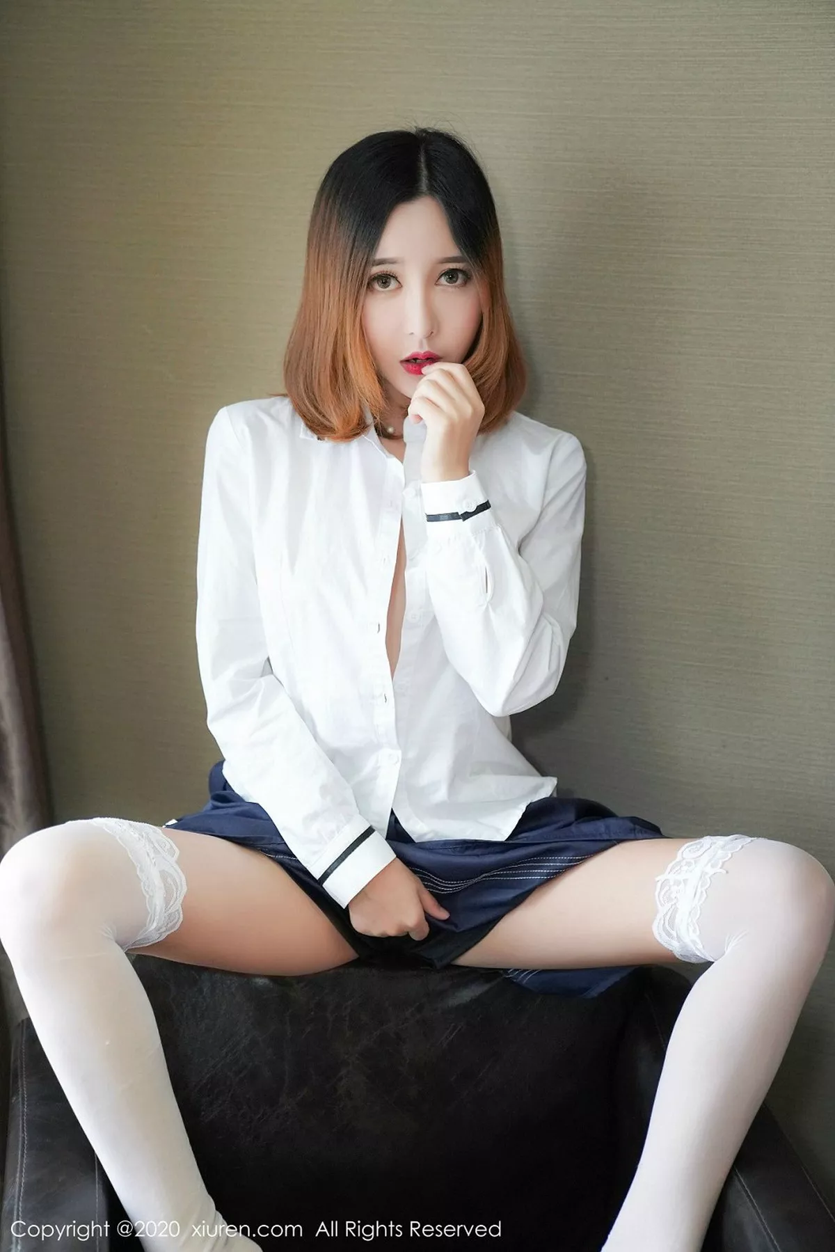 秀人集.com_[XiuRen秀人网]No.2010_嫩模李梓熙私房性感学生装半脱衬衣无内真空露豪乳诱惑写真51P